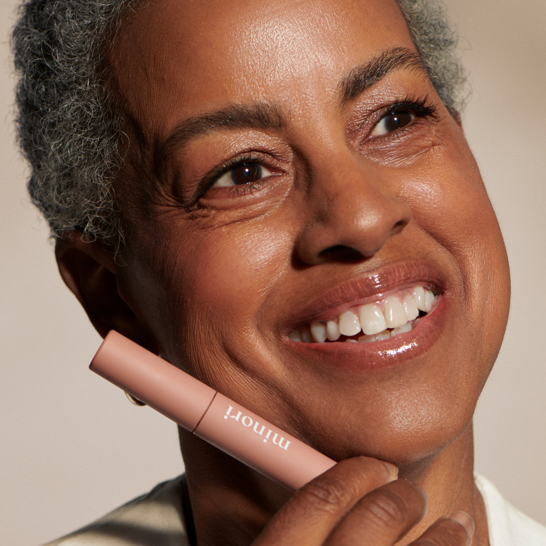 Mother of Lashes Mascara – Volumizing and Lengthening Lash Enhancer for Stunning Eyes
