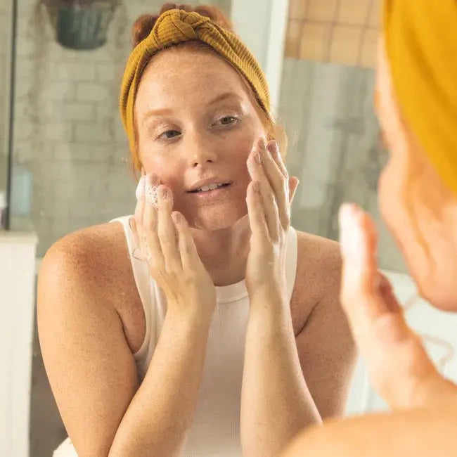 Hydraglow Gel Cleanser Luma and Leaf