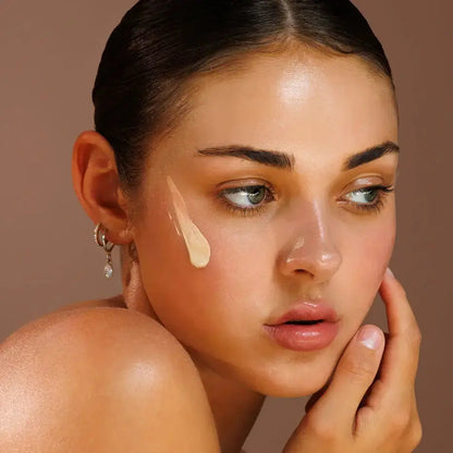 SPF 50 Natural Tinted Moisturiser: Medium-Dark Avocado Zinc