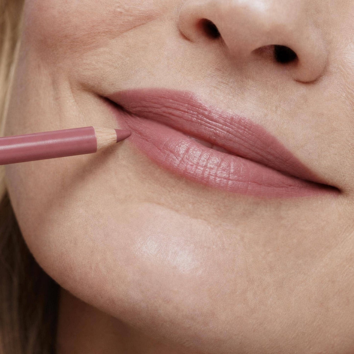Vegan Lip Liner Fitglow Beauty